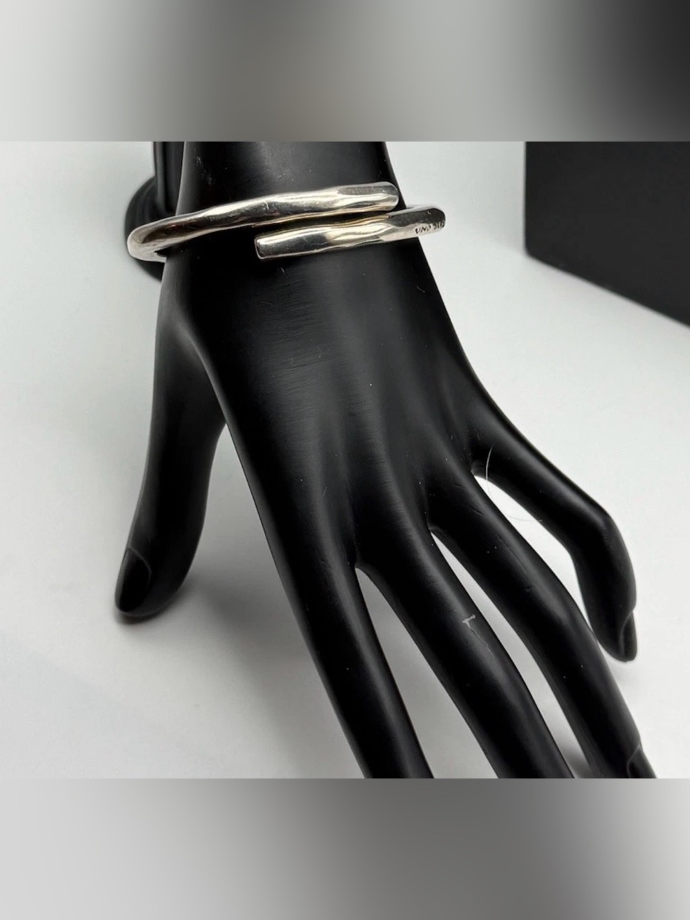 UNOde50 Silver Tube Bypass Bangle Bracelet - Handcrafted Spanish Designer